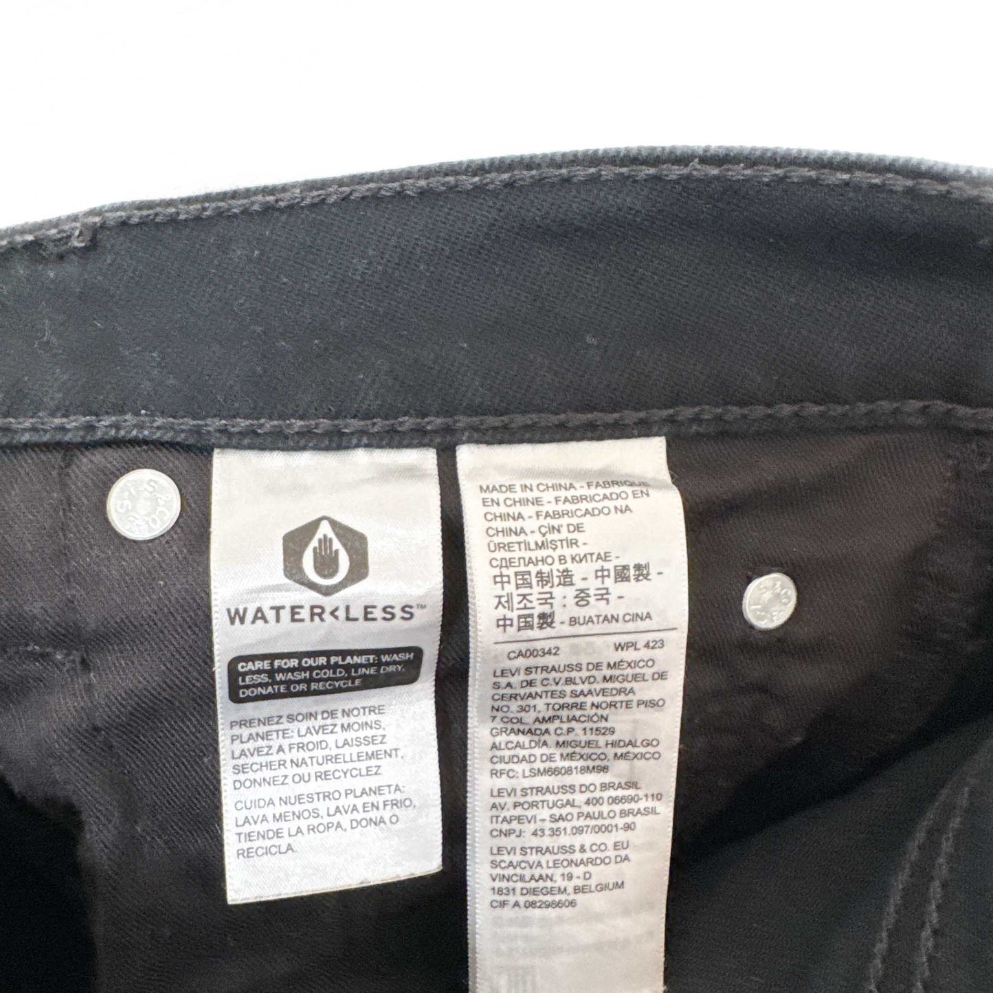 LEVI'S ブラックスキニー