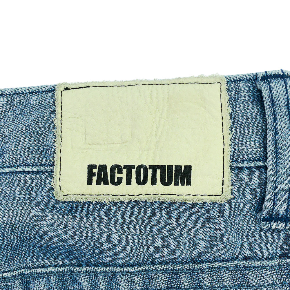 ファクトタム ストレート Made in JAPAN デニム
