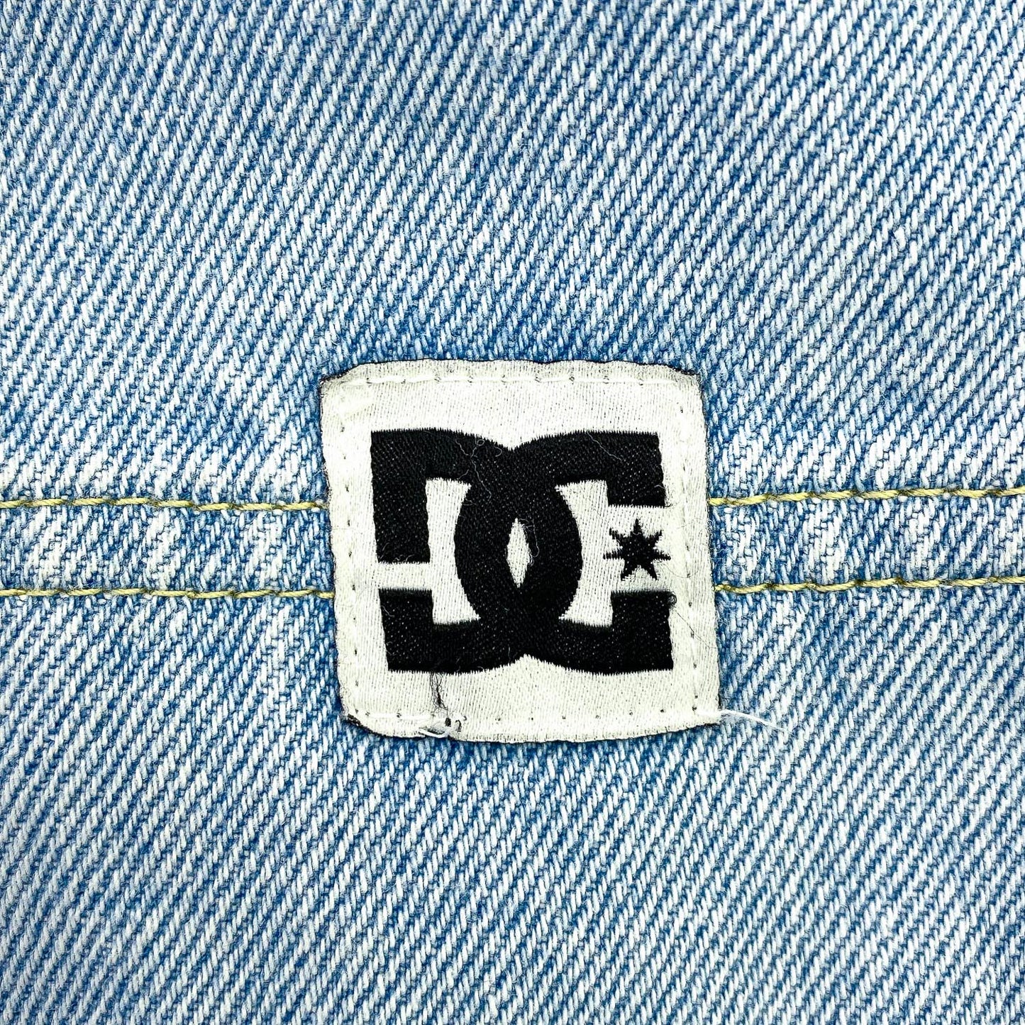 DC SHOE ヘビーウェイト デニムパンツ